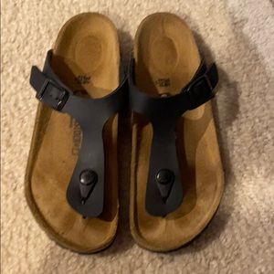 Excellent condition girls Birkenstock’s size 34
